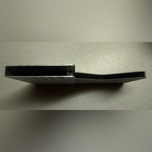 RIMOWA Original Aluminum Card Holder - Picture 13 of 15